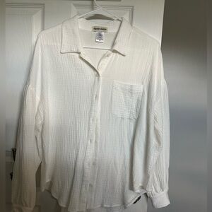 Dillon daisies white button up blouse